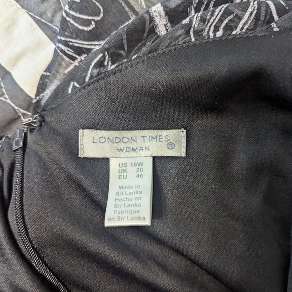 London Times Woman Black & White Floral Formal or Cocktail Dress with Ruffle - Picture 6 of 6